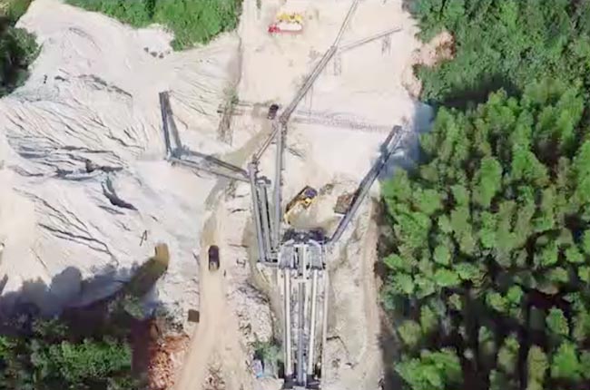 ���Ϟg�(y��ng)���ڽ��ĕr(sh��)�a(ch��n)300����ʯ���a(ch��n)��