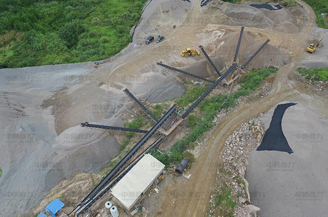 ���Ϗ��ҽ�r�a(ch��n)300���Z��ʯ�C��ɰ���a(ch��n)��