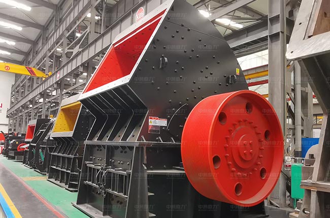 PCZ2225重錘式破碎機(jī)