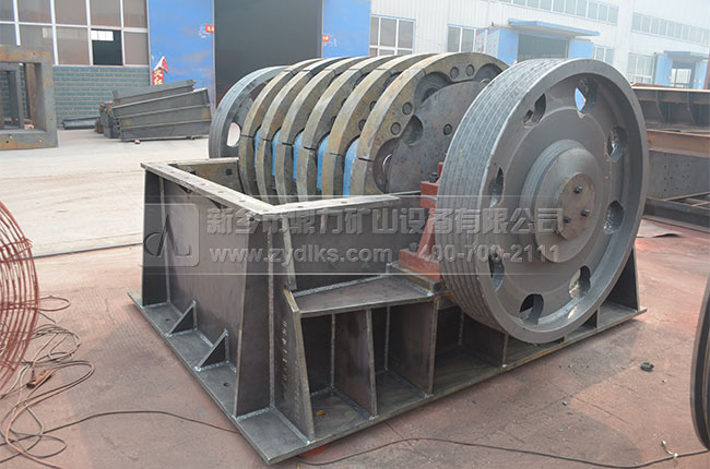 錘式破碎機結構