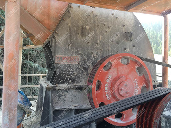 中譽鼎力錘式破碎機