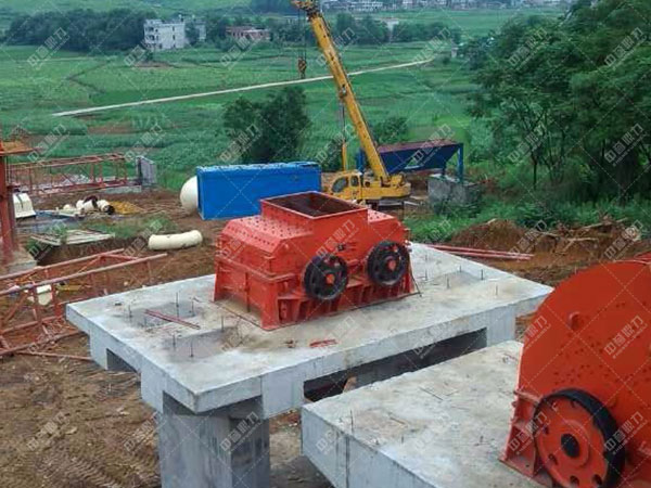 zsj雙轉(zhuǎn)子制砂機(jī)